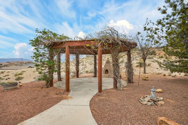 2500 Abrazo Road NE, Rio Rancho, NM 87124