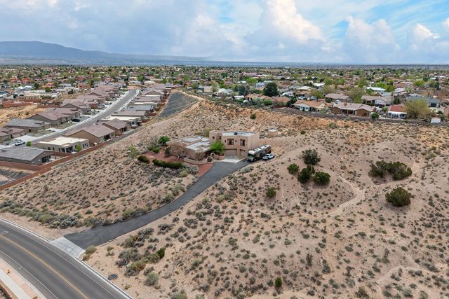 2500 Abrazo Road NE, Rio Rancho, NM 87124