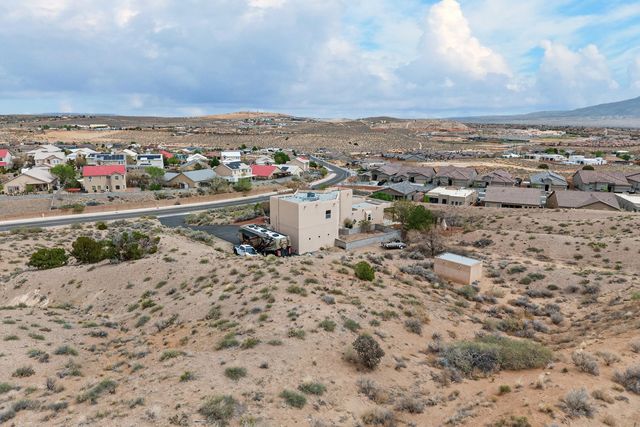 2500 Abrazo Road NE, Rio Rancho, NM 87124