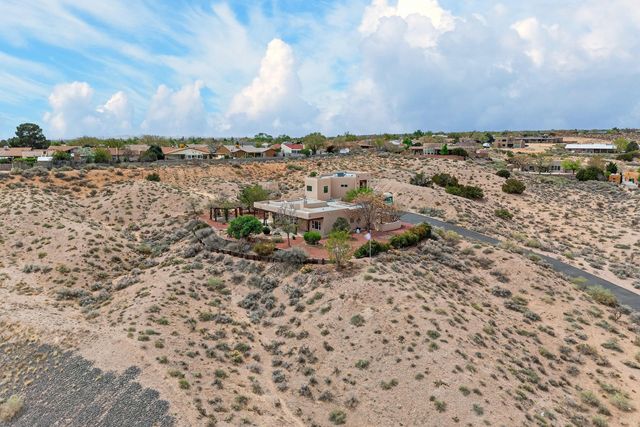2500 Abrazo Road NE, Rio Rancho, NM 87124