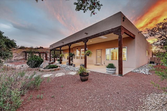 2500 Abrazo Road NE, Rio Rancho, NM 87124