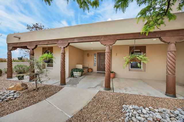 2500 Abrazo Road NE, Rio Rancho, NM 87124