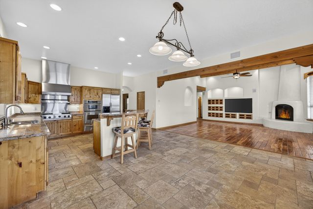 2500 Abrazo Road NE, Rio Rancho, NM 87124