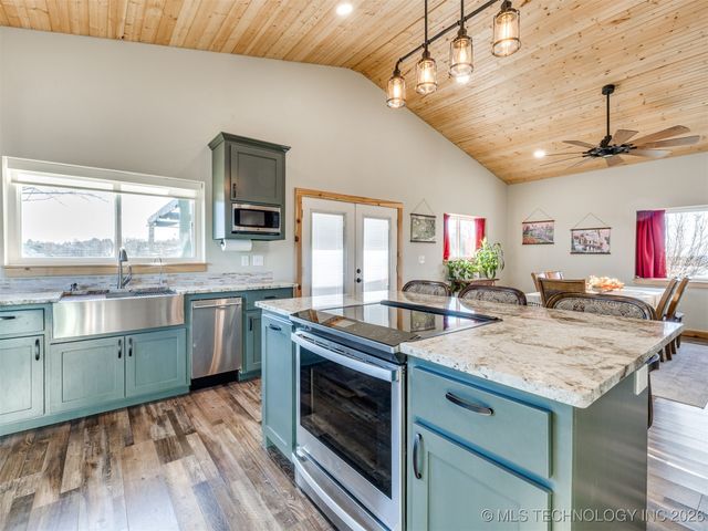 57404 S 36980 Road, Terlton, OK 74081