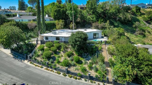 15641 High Knoll Road, Encino, CA 91436