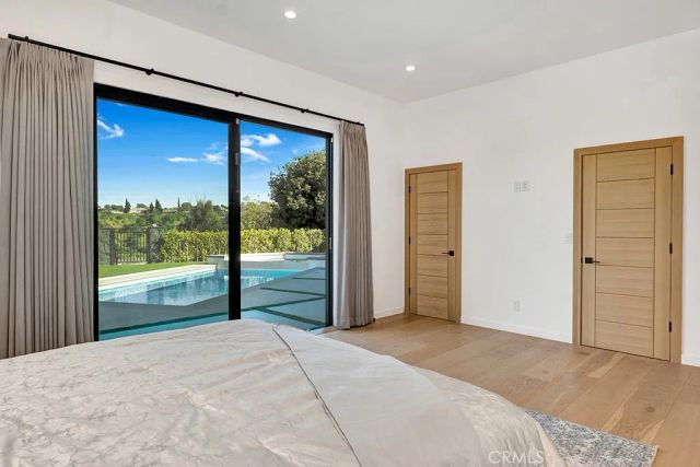 15641 High Knoll Road, Encino, CA 91436