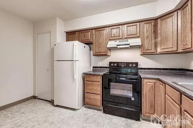 1307 Sayre Drive, Plainsboro, NJ 08540