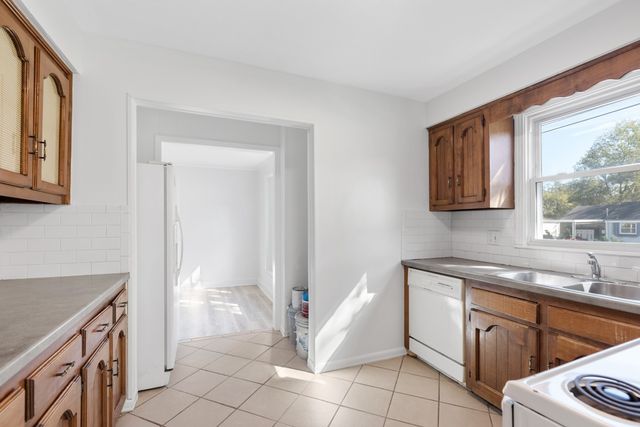 3124 Cloverwood Dr, Nashville, TN 37214