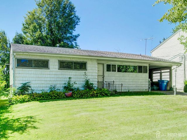 9 Wellesley Road, Old Bridge, NJ 08859