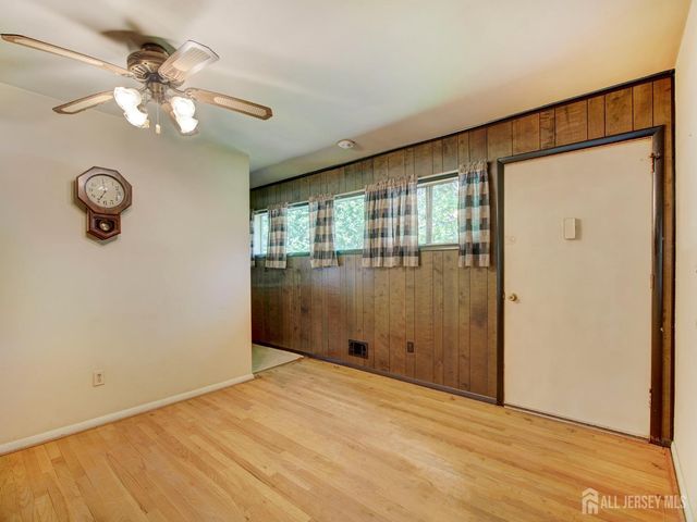 9 Wellesley Road, Old Bridge, NJ 08859