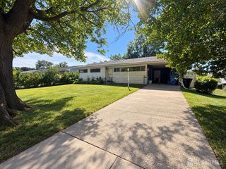9 Wellesley Road, Old Bridge, NJ 08859