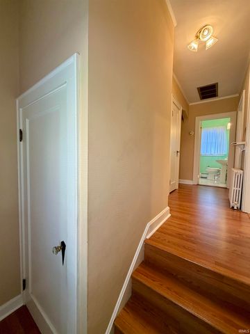 3103 E Mulberry Street, Evansville, IN 47714