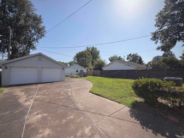 3103 E Mulberry Street, Evansville, IN 47714