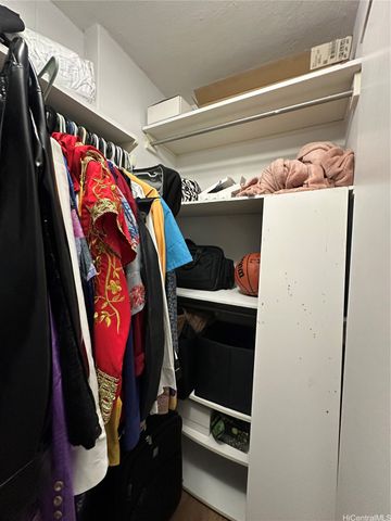 435 Seaside Avenue 804, Honolulu, HI 96815