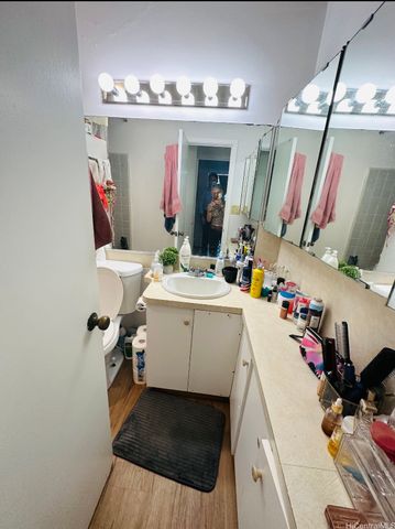 435 Seaside Avenue 804, Honolulu, HI 96815