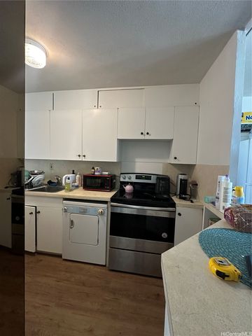 435 Seaside Avenue 804, Honolulu, HI 96815