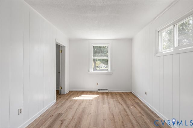 2400 Agra Dr, Henrico, VA 23228