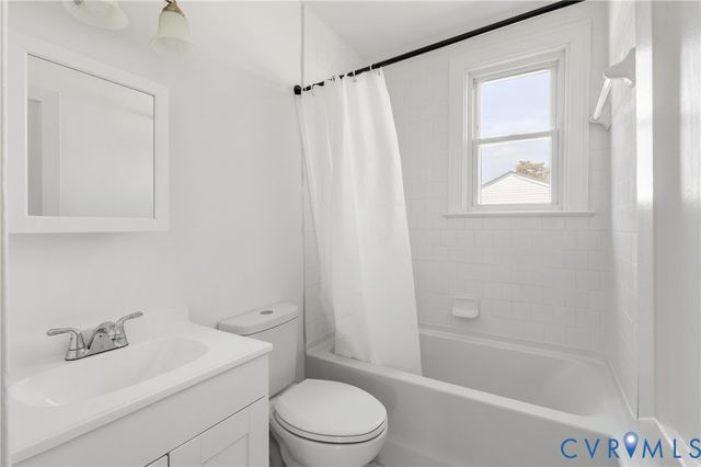 2400 Agra Dr, Henrico, VA 23228