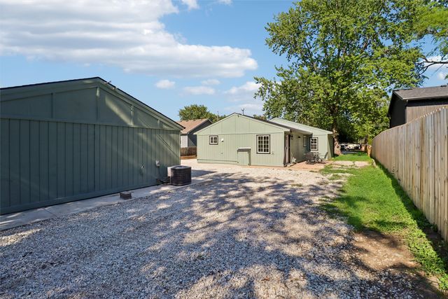 4840 NW 52nd Street, Des Moines, IA 50310