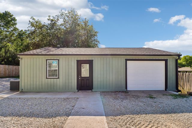 4840 NW 52nd Street, Des Moines, IA 50310