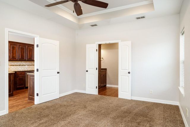 124 Lakeway Lane, Longview, TX 75604