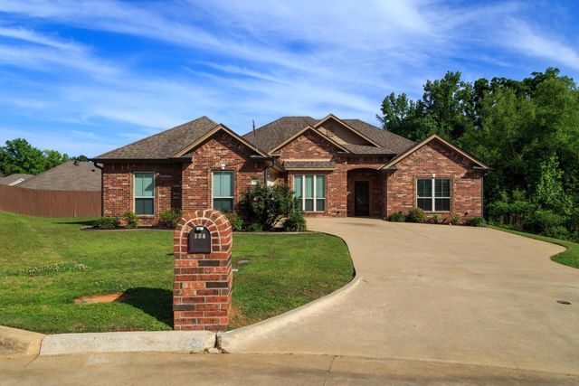 124 Lakeway Lane, Longview, TX 75604