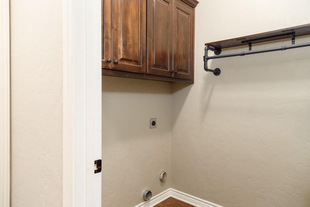 124 Lakeway Lane, Longview, TX 75604