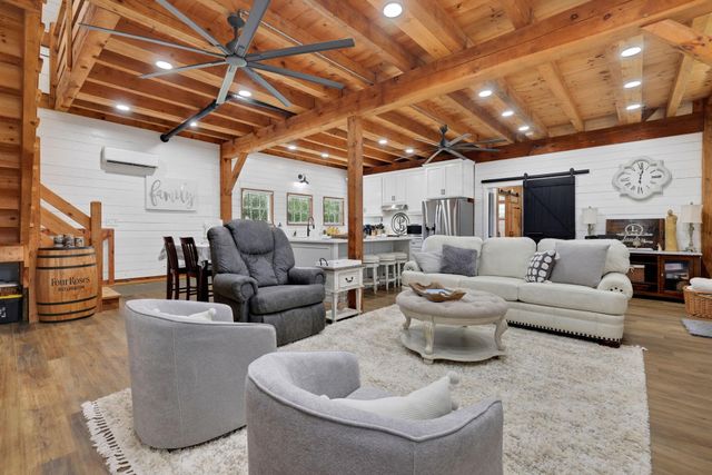 133 Timber Ridge Road, Liberty, TX 77575