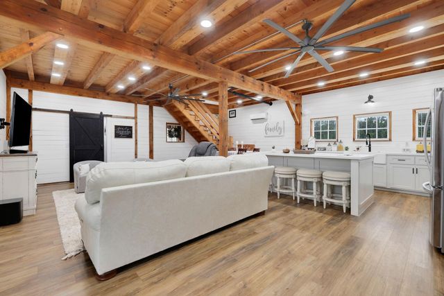 133 Timber Ridge Road, Liberty, TX 77575