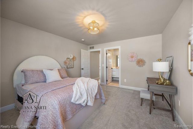 50931 Mistwood Drive, Macomb, MI 48042