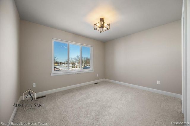 50931 Mistwood Drive, Macomb, MI 48042