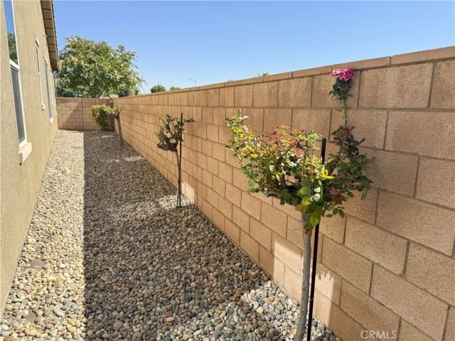 9809 Naples, Bakersfield, CA 93306