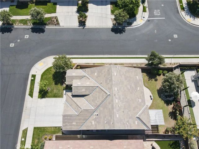 9809 Naples, Bakersfield, CA 93306