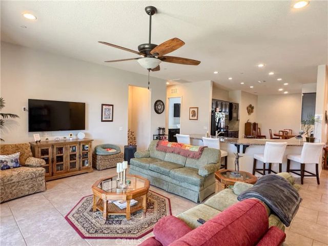 9809 Naples, Bakersfield, CA 93306