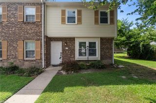 3 Penn Cir Apt D, Newport News, VA 23606