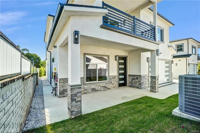 2124 W 238th Street, Torrance, CA 90501