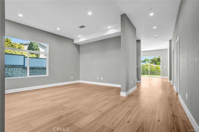 2124 W 238th Street, Torrance, CA 90501