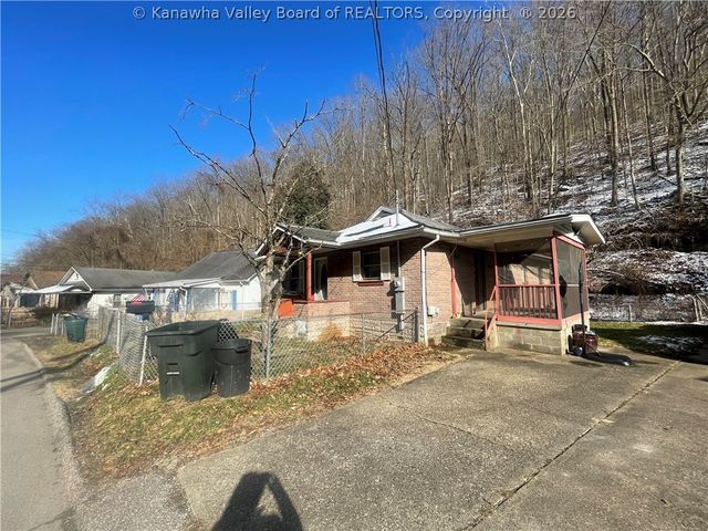 484 S Ruffner Road, Charleston, WV 25314