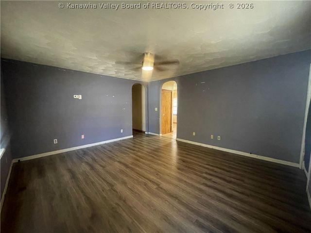 484 S Ruffner Road, Charleston, WV 25314