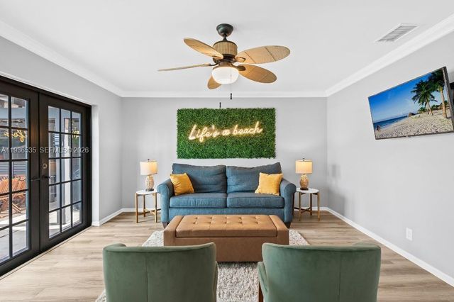 223 SE 8th St, Dania Beach, FL 33004