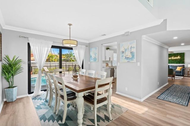 223 SE 8th St, Dania Beach, FL 33004