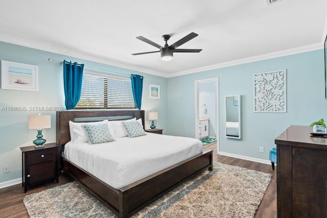 223 SE 8th St, Dania Beach, FL 33004