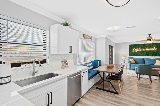 223 SE 8th St, Dania Beach, FL 33004