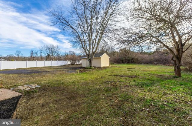 3572 COLES MILL RD, Franklinville, NJ 08322