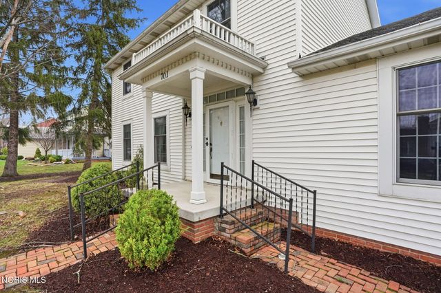 701 Red Fox Road, Findlay, OH 45840