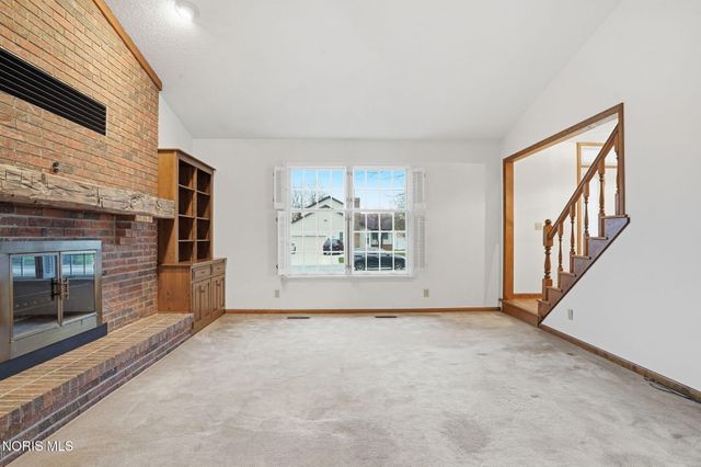 701 Red Fox Road, Findlay, OH 45840