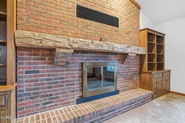 701 Red Fox Road, Findlay, OH 45840