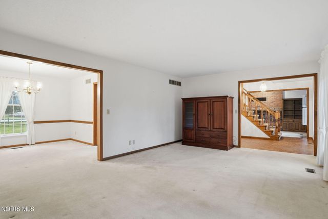 701 Red Fox Road, Findlay, OH 45840