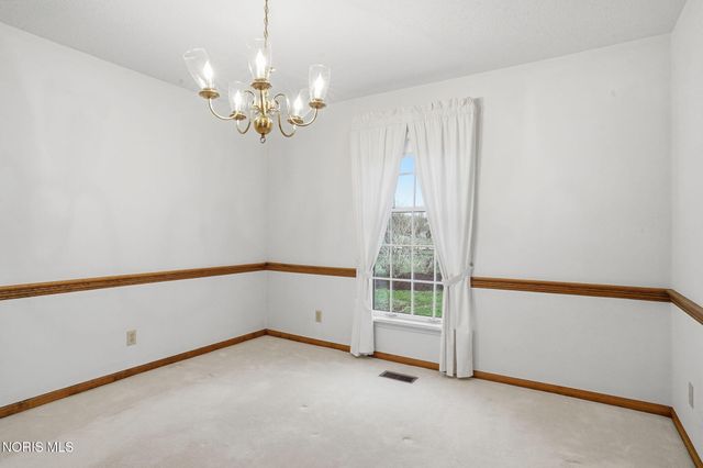 701 Red Fox Road, Findlay, OH 45840