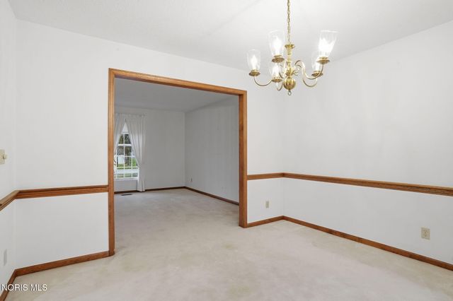 701 Red Fox Road, Findlay, OH 45840